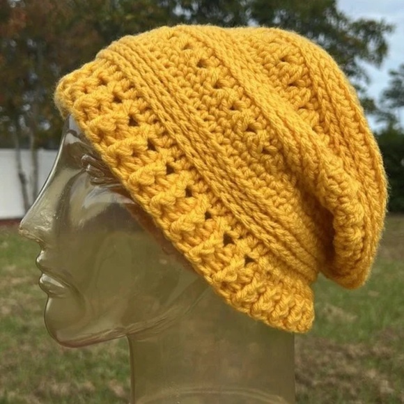 New hand crafted slouchy hat / beanie hat - Picture 1 of 8